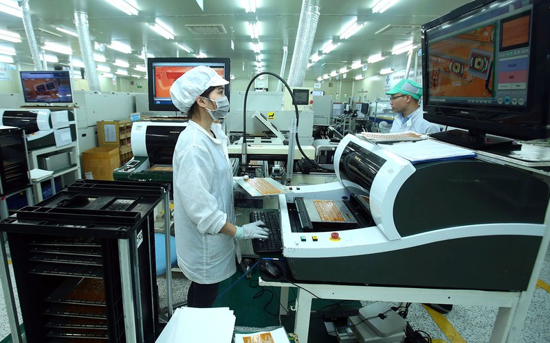 Dây chuyền sản xuất bảng mạch điện tử tại Công ty TNHH 4P (tỉnh Hưng Yên). (Ảnh MINH HÀ)