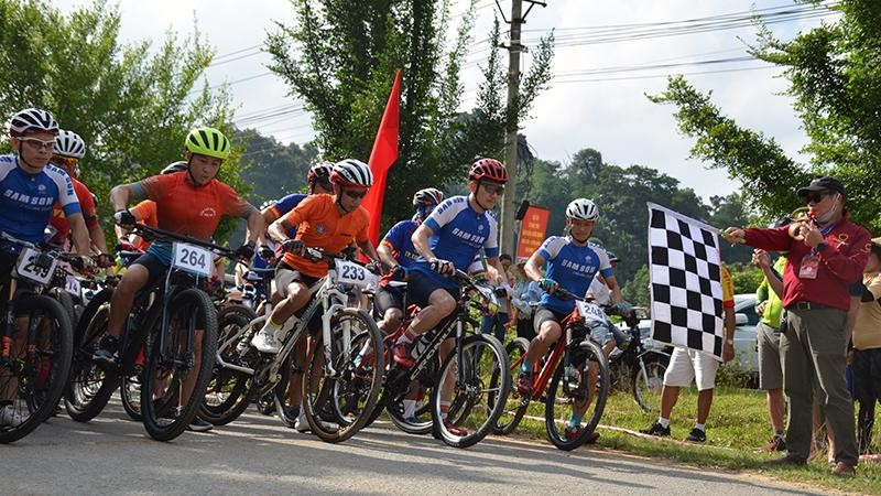 TP Hồ Chí Minh tổ chức giải đua xe đạp mừng Đảng  mừng Xuân 2022   baotintucvn