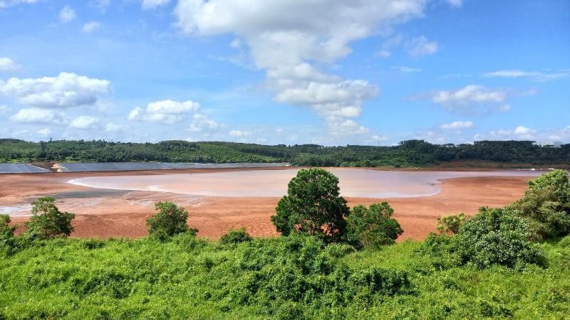 Hồ chứa bùn đỏ của tổ hợp Nhà máy sản xuất Alumin Nhân Cơ, Công ty Nhôm Đắk Nông được giám sát nghiêm ngặt phòng ngừa các sự cố.