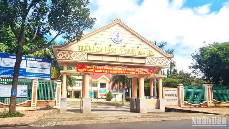 Trường cao đẳng Kỹ thuật Đắk Lắk tự ý tuyển sinh 243 học viên cấp trung học  phổ thông