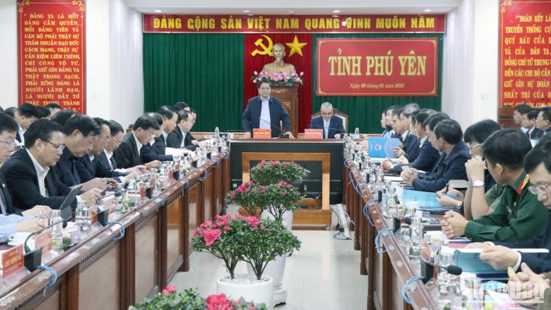 Thủ tướng Phạm Minh Chính phát biểu chỉ đạo tại buổi làm việc với lãnh đạo tỉnh Phú Yên.