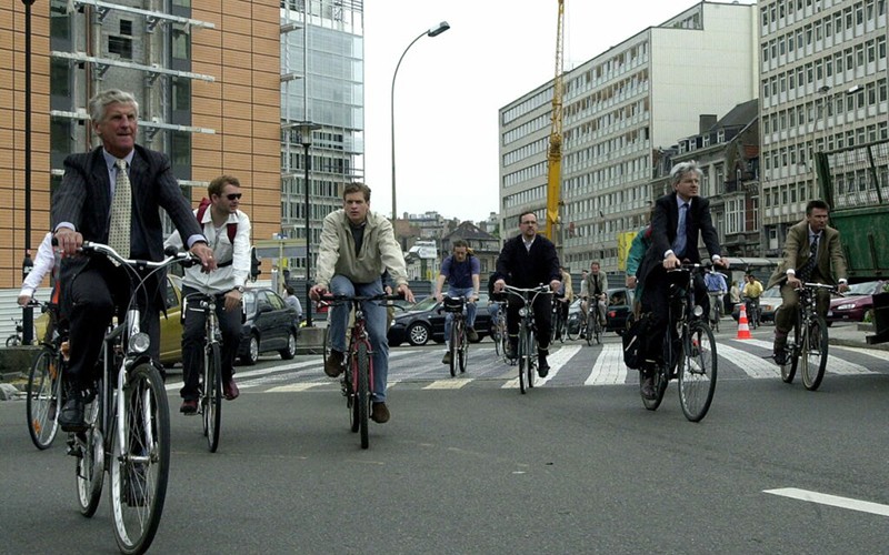 Việc đi lại bằng xe đạp ngày càng phổ biến ở Bỉ.