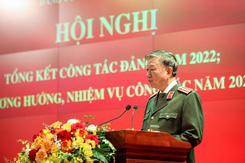 Ủy viên Bộ Chính trị, Bộ trưởng Công an, Đại tướng Tô Lâm tại Hội nghị tổng kết công tác đảng năm 2022; triển khai phương hướng, nhiệm vụ công tác năm 2023 trong Đảng bộ Công an Trung ương diễn ra ngày 16/12.