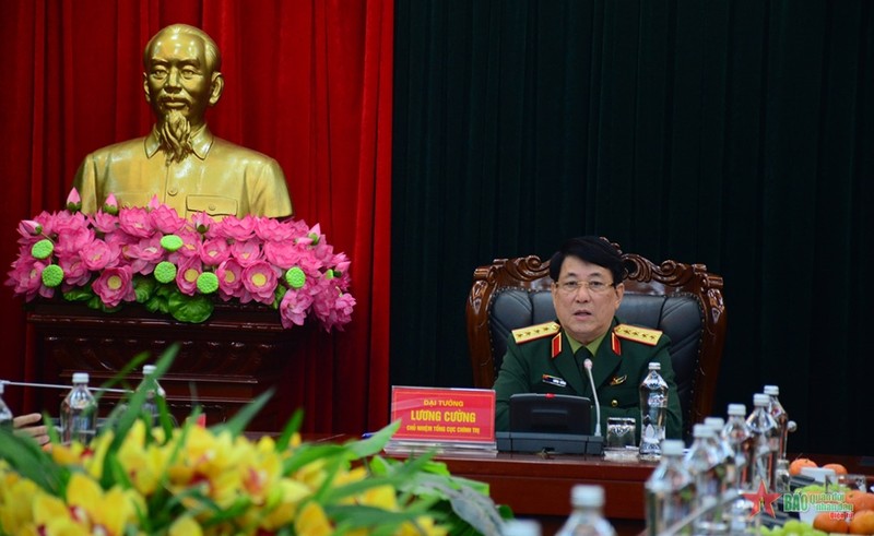 Đại tướng Lương Cường chủ trì hội nghị. 