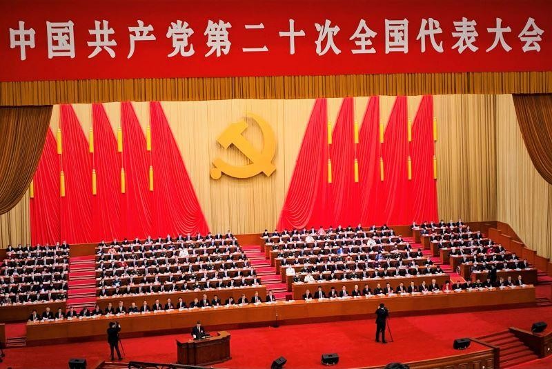 Toàn cảnh phiên khai mạc Đại hội XX của Đảng Cộng sản Trung Quốc.