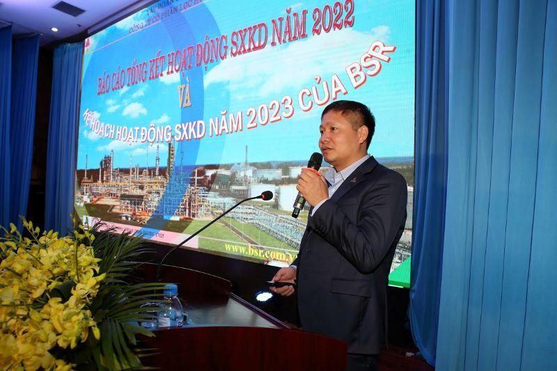 Tổng Giám đốc BSR Bùi Ngọc Dương báo cáo tổng kết tình hình sản xuất kinh doanh năm 2022 và đề ra nhiệm vụ, kế hoạch 2023.