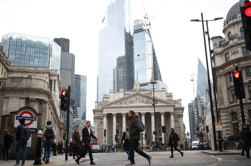 Thủ đô London trong giờ cao điểm, ngày 3/10/2022. (Ảnh: Reuters)