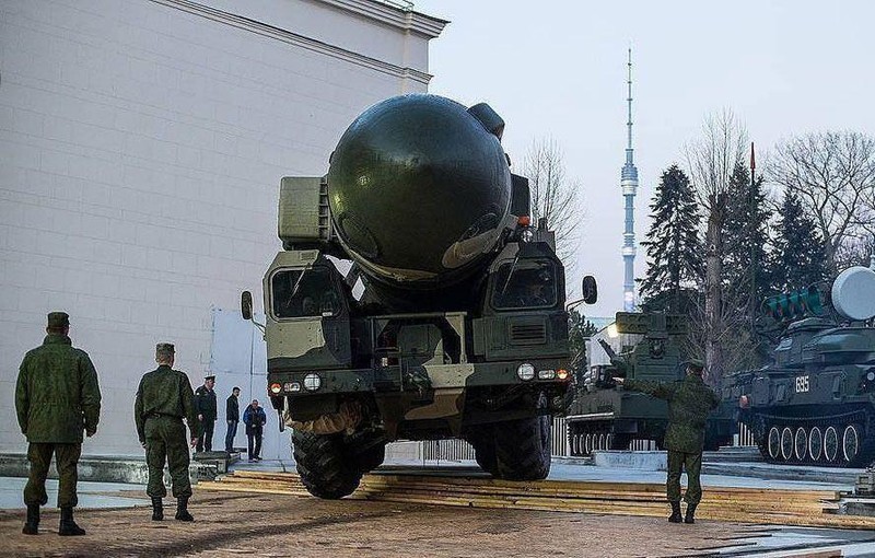 Nga và Mỹ hoãn đàm phán về việc nối lại hoạt động thanh sát vũ khí hạt nhân của nhau. 