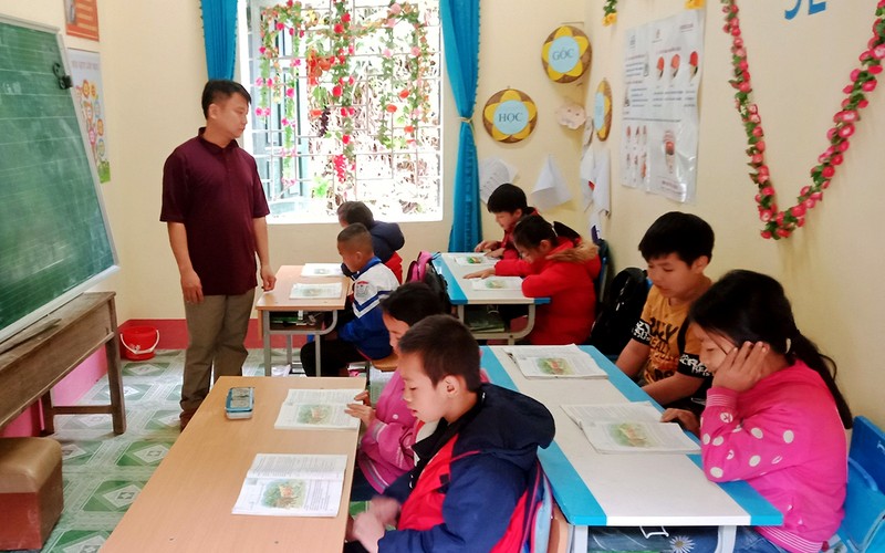 Một lớp học tại Phân trường Tân Kim, xã Thần Sa, huyện Võ Nhai, tỉnh Thái Nguyên.