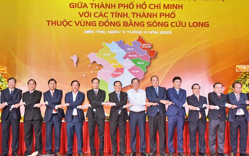 Thành phố Hồ Chí Minh và các tỉnh, thành phố đồng bằng sông Cửu Long cùng liên kết để phát triển.