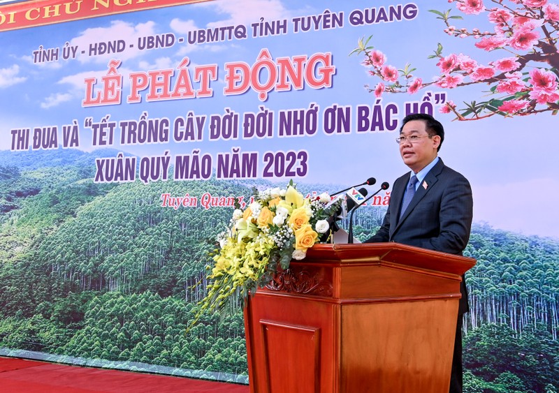 Chủ tịch Quốc hội Vương Đình Huệ phát biểu tại Lễ phát động Tết trồng cây. (Ảnh: Duy Linh).