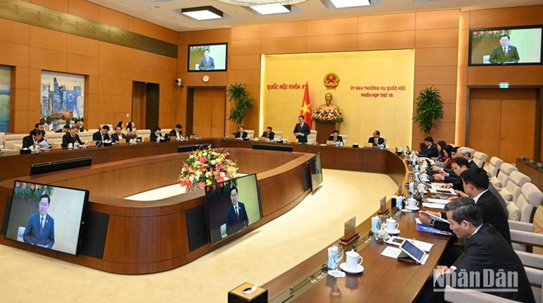 Phiên họp thứ 18 của Ủy ban Thường vụ Quốc hội ngày 13/12/2022 tại Nhà Quốc hội. (Ảnh: Duy Linh)