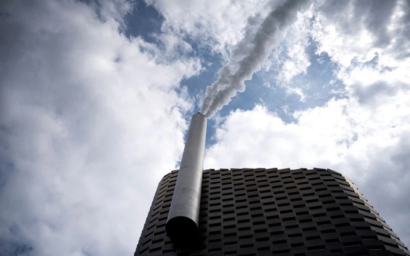 Một nhà máy thí điểm thu giữ CO2 ở Copenhagen, Đan Mạch, 24/6/2021. (Ảnh: Reuters)