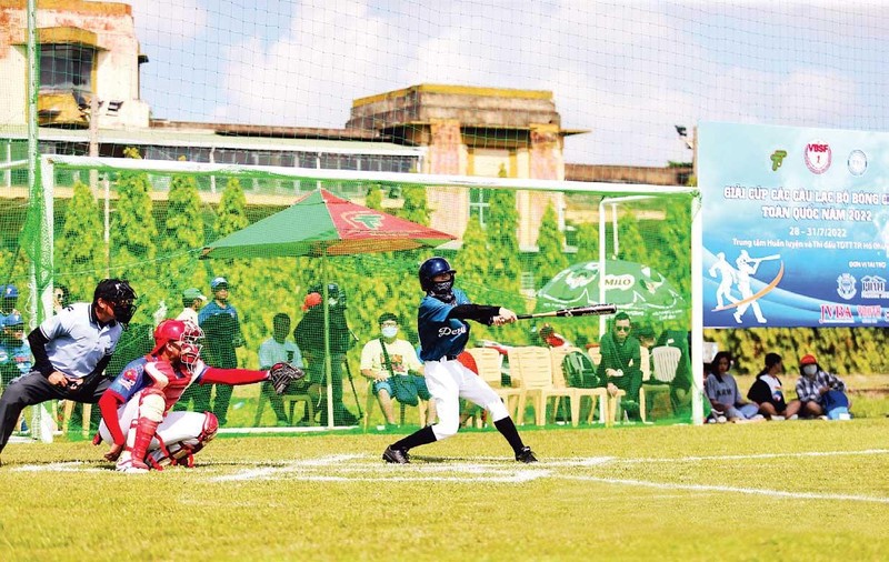 Môn bóng chày còn khá mới mẻ ở Việt Nam. Ảnh | HOÀNG GIANG