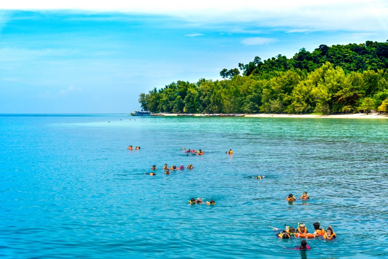 Đảo Kradan, nơi được World Beach Guide vinh danh là nơi có bãi biển đẹp nhất thế giới. (Ảnh: TAT)