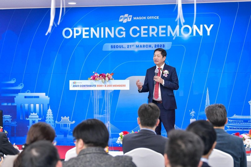 Chủ tịch Hội đồng quản trị FPT Trương Gia Bình phát biểu trong lễ khai trương văn phòng thứ hai của FPT tại Hàn Quốc.
