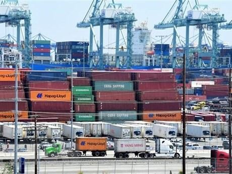 Container hàng hóa tại cảng Long Beach, bang California, Mỹ. (Ảnh: AFP/TTXVN)