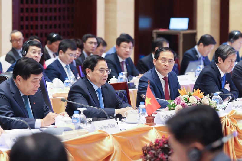 Thủ tướng Phạm Minh Chính phát biểu tại Kỳ họp lần thứ 45 Ủy ban liên Chính phủ về hợp tác song phương Việt Nam-Lào. (Ảnh: NHẬT BẮC)
