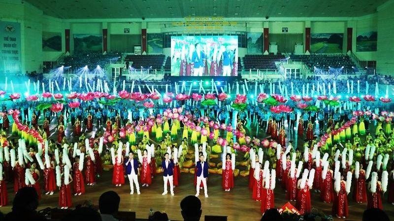 Quang cảnh đồng diễn chào mừng Đại hội Thể dục thể thao tỉnh Ninh Bình lần thứ bảy, năm 2022.