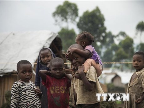 Trẻ em tại trại tị nạn ở Kitchanga, Cộng hòa Dân chủ Congo. (Ảnh: AFP/TTXVN)