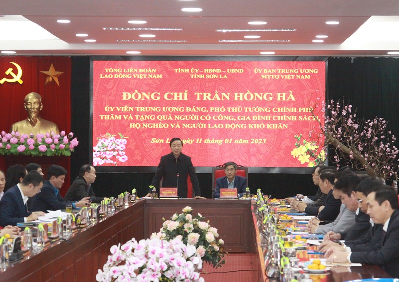 Phó Thủ tướng Chính phủ Trần Hồng Hà thăm, chúc Tết Đảng bộ, chính quyền và nhân dân các dân tộc Sơn La.