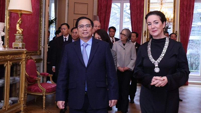 Thủ tướng Phạm Minh Chính gặp Thị trưởng Amsterdam Femke Halsema.