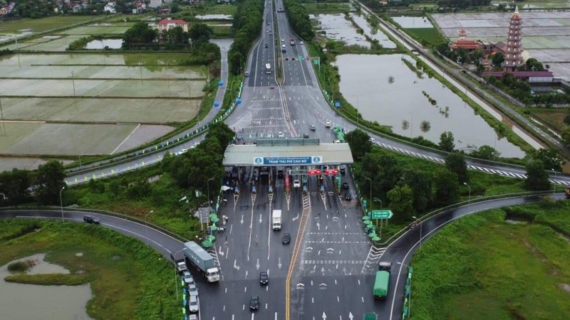 Trạm thu phí Cao Bồ trên tuyến cao tốc Cầu Giẽ-Ninh Bình.