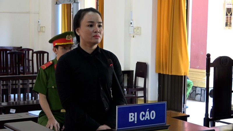 Bị cáo Lâm Thị Thanh Thúy tại phiên tòa. (Ảnh: Văn Vũ)
