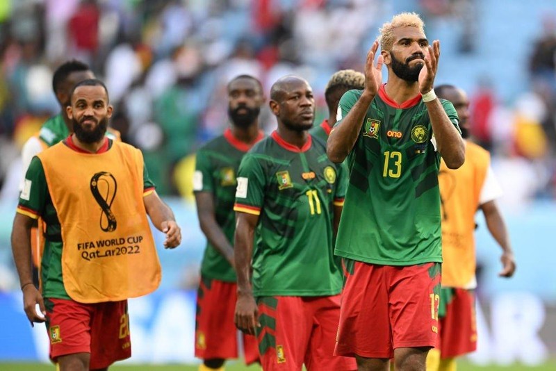Các cầu thủ Cameroon hài lòng với tỷ số hòa sau khi bị dẫn trước 3-1. (Ảnh: Reuters)