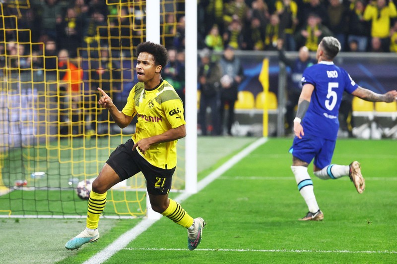 Karim Adeyemi mang về bàn thắng duy nhất cho Dortmund để thắng Chelsea với tỷ số 1-0. (Ảnh: TheIndependent)
