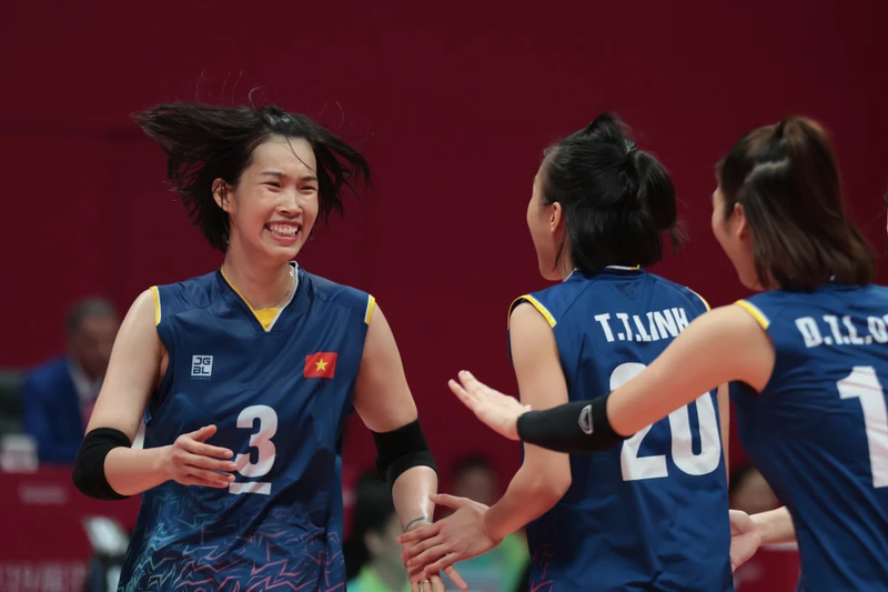Thắng Hàn Quốc, bóng chuyền nữ Việt Nam rộng cửa vào bán kết