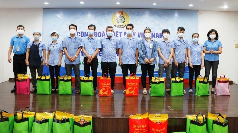 Công đoàn Dệt May Việt Nam hỗ trợ Gói an sinh Công đoàn cho đoàn viên, người lao động. Ảnh: Phạm Hiệp