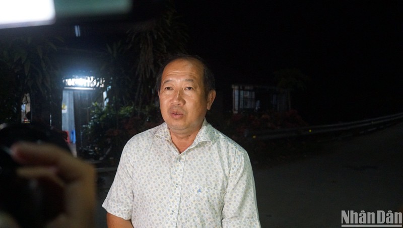 Phó Chủ tịch Ủy ban nhân dân tỉnh Đồng Tháp Đoàn Tấn Bửu phát biểu thông tin đến báo chí tối 18/1.