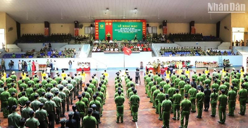 Quang cảnh buổi Lễ khai mạc Hội thi quân sự-võ thuật cho lực lượng trực tiếp chiến đấu trong Công an nhân dân lần thứ II năm 2023, hội thi vòng loại-Bảng thi số 3.