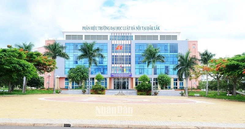 Phân hiệu Trường Đại học Luật Hà Nội tại tỉnh Đắk Lắk.