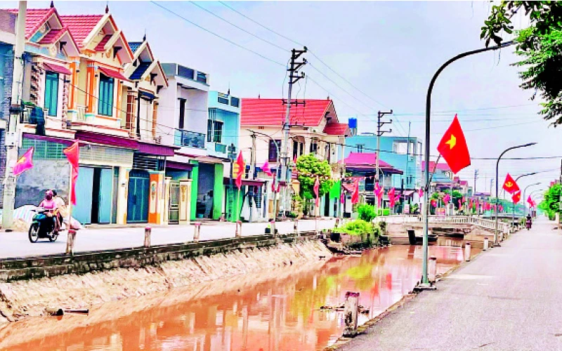 Bộ mặt nông thôn mới xã Đồng Hướng, huyện Kim Sơn ngày càng xanh, sạch, đẹp. 