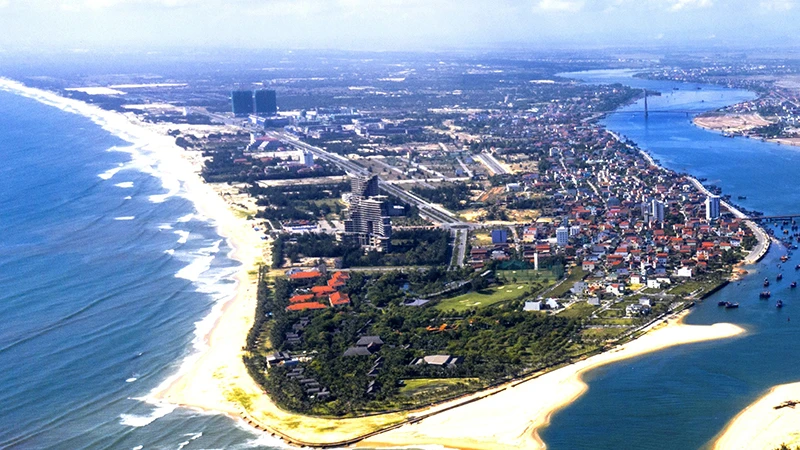 Bán đảo Bảo Ninh, thành phố Đồng Hới là nơi thu hút nhiều dự án du lịch, dịch vụ ở Quảng Bình. 