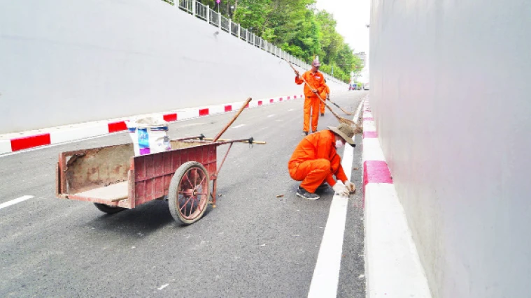 Hầm chui Trần Quốc Hoàn thuộc dự án đường nối Trần Quốc Hoàn-Cộng Hòa chính thức thông xe. (Ảnh THẾ ANH)