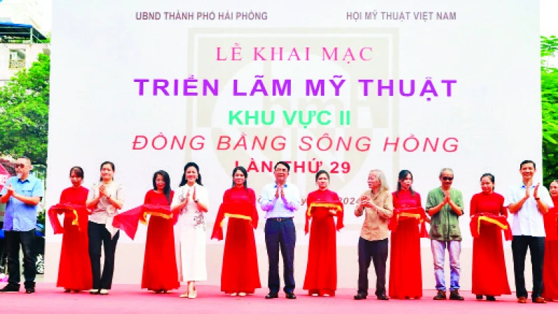 Khai mạc triển lãm mỹ thuật khu vực 2 (Đồng bằng sông Hồng) năm 2024.