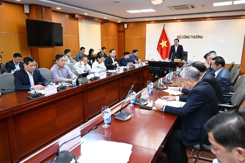 Toàn cảnh Hội nghị thúc đẩy hợp tác mua bán than giữa Việt Nam và Lào.