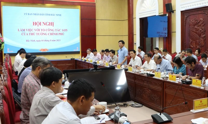Phó Chủ tịch Ủy ban nhân dân tỉnh Bắc Ninh Đào Quang Khải phát biểu tại buổi làm việc.