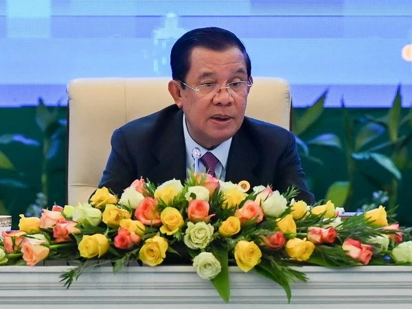 Thủ tướng Campuchia Samdech Techo Hun Sen trong một cuộc họp báo tại Phnom Penh. (Ảnh: AFP/TTXVN)