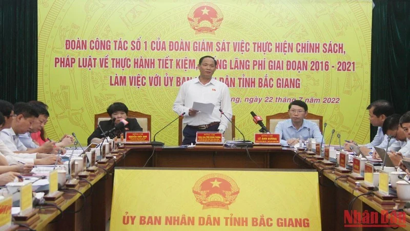 Đoàn giám sát của Quốc hội làm việc tại Bắc Giang.