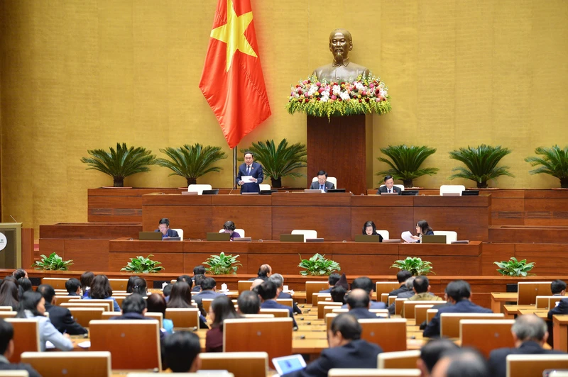Phó Chủ tịch Thường trực Quốc hội Trần Thanh Mẫn điều hành phiên họp chiều ngày 7/1.