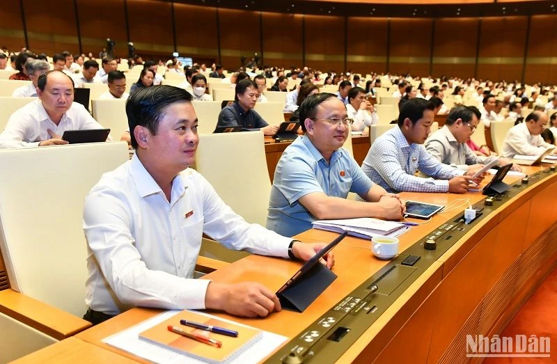 Các đại biểu Quốc hội dự phiên họp ở hội trường ngày 8/6. (Ảnh: ĐĂNG KHOA)