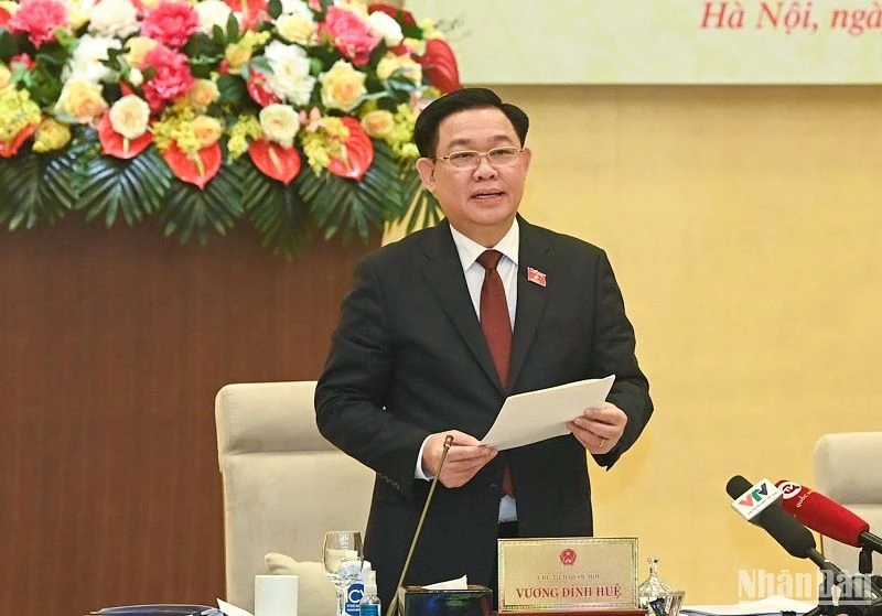 Chủ tịch Quốc hội Vương Đình Huệ phát biểu ý kiến tại phiên họp chiều 14/8. (Ảnh: DUY LINH)