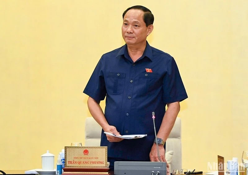 Phó Chủ tịch Quốc hội Trần Quang Phương phát biểu ý kiến tại phiên họp. (Ảnh: DUY LINH)