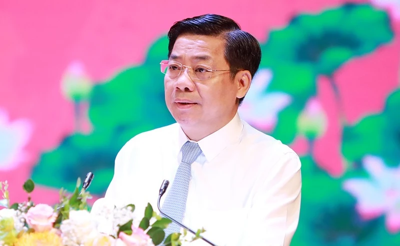 Tạm đình chỉ việc thực hiện nhiệm vụ, quyền hạn của đại biểu Quốc hội đối với ông Dương Văn Thái.
