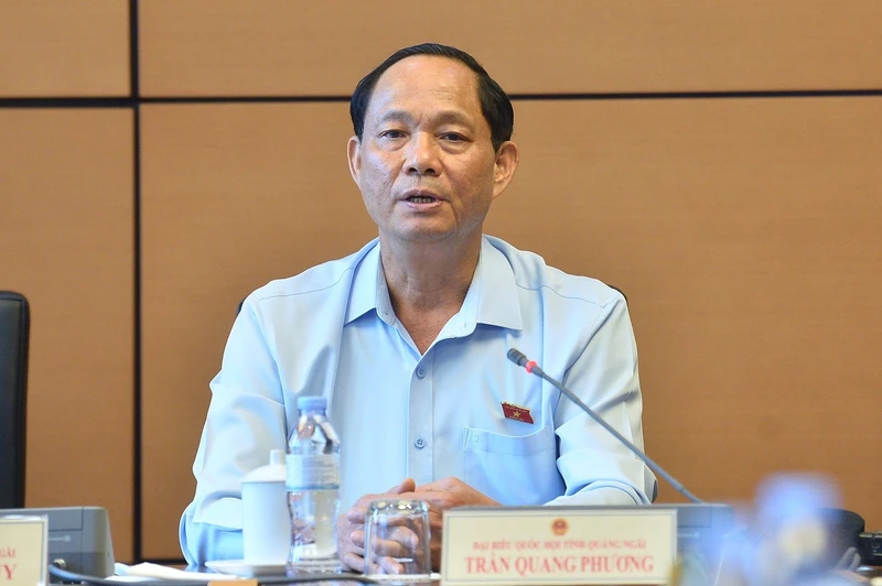 Phó Chủ tịch Quốc hội Trần Quang Phương phát biểu tại phiên thảo luận tổ chiều 24/5.