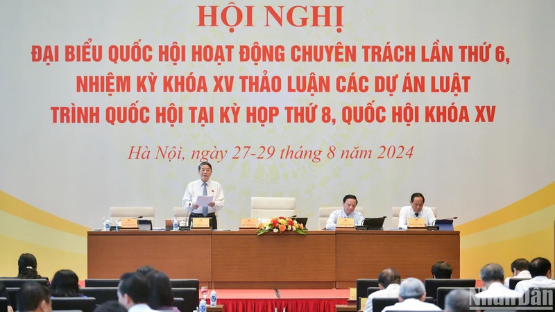 Phó Chủ tịch Quốc hội Nguyễn Đức Hải điều hành nội dung thảo luận về dự án Luật Thuế giá trị gia tăng (sửa đổi) sáng 29/8.